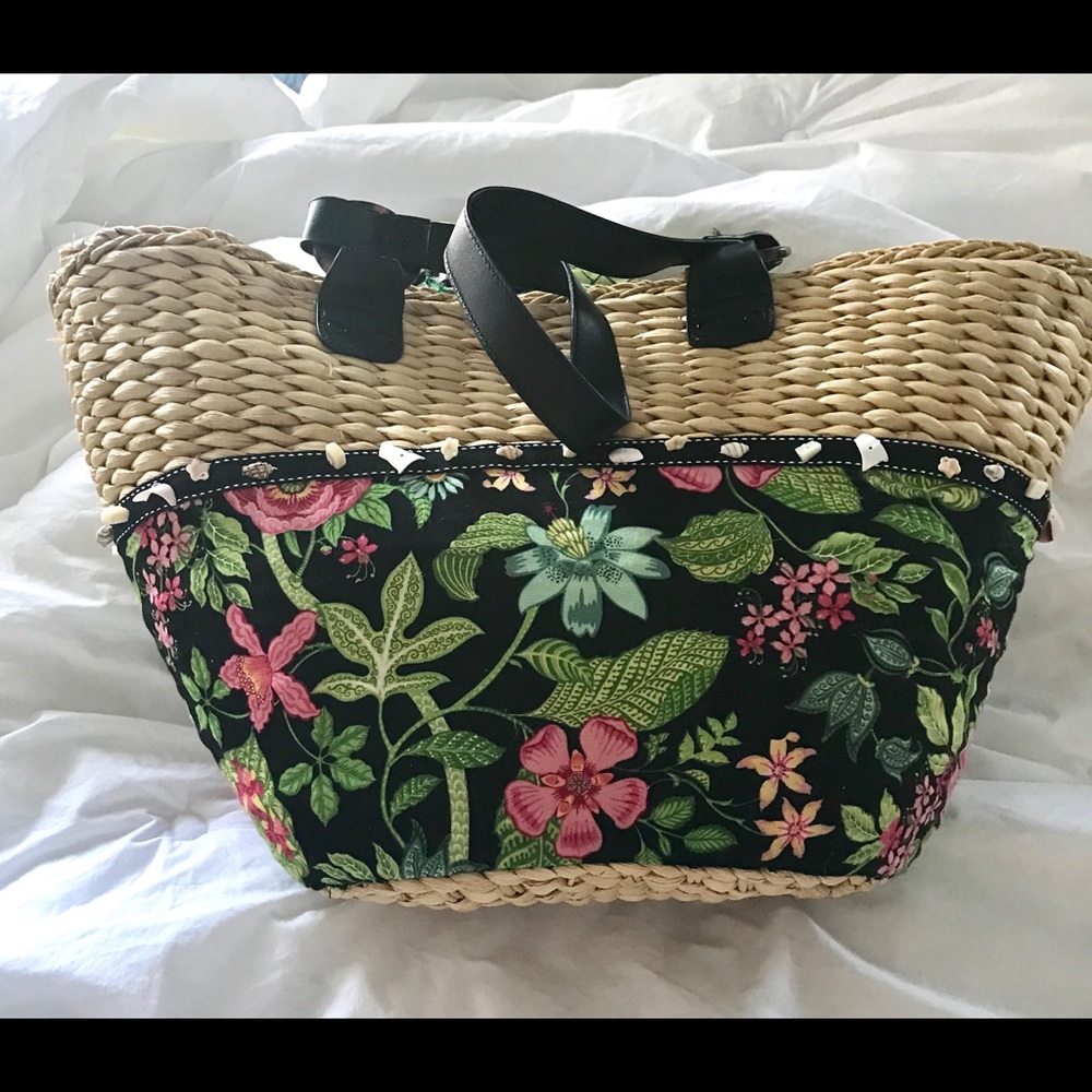 EUC Vera Bradley Straw Tote
